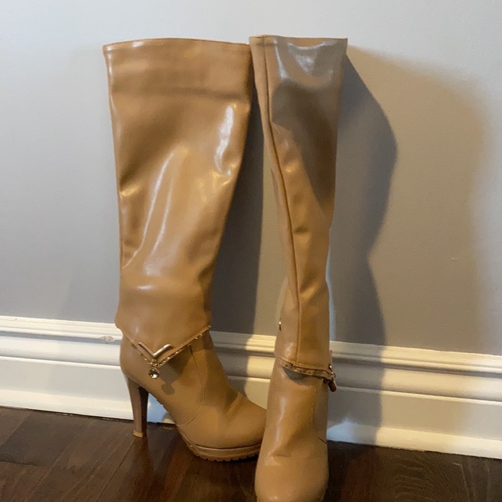 2in1 tan boots with bling details